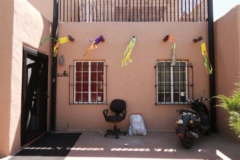 IMG_9153-KitesInTheCourtyard