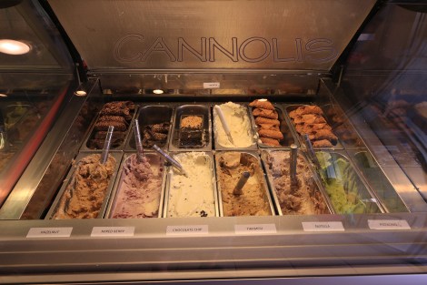 IMG_1583-BostonCannnoli fillingsSMALL