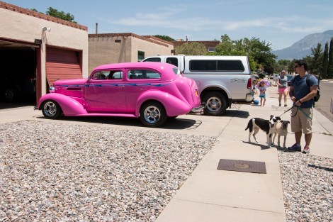 IMG_7265-PinkCarFLICKR