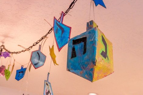 chanukah decorations-5212-SMALL