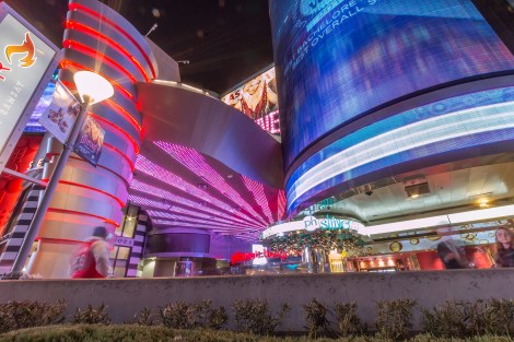 1stNightTheStrip-PieceofBrittany-5431-small